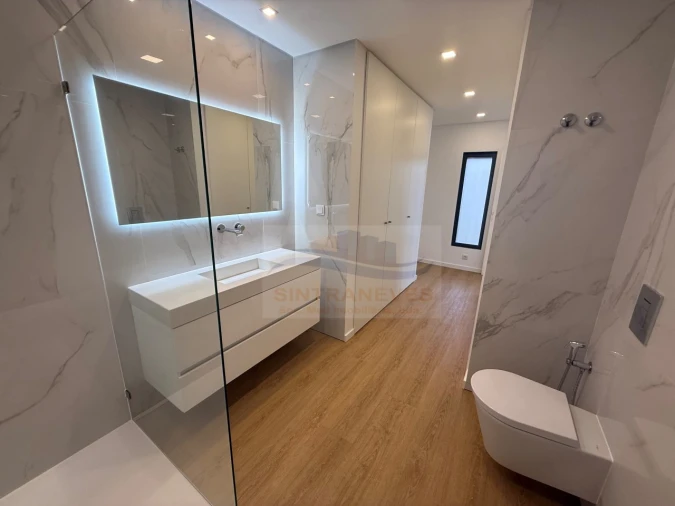 Moradia T9 para Venda em Loures Foto 75