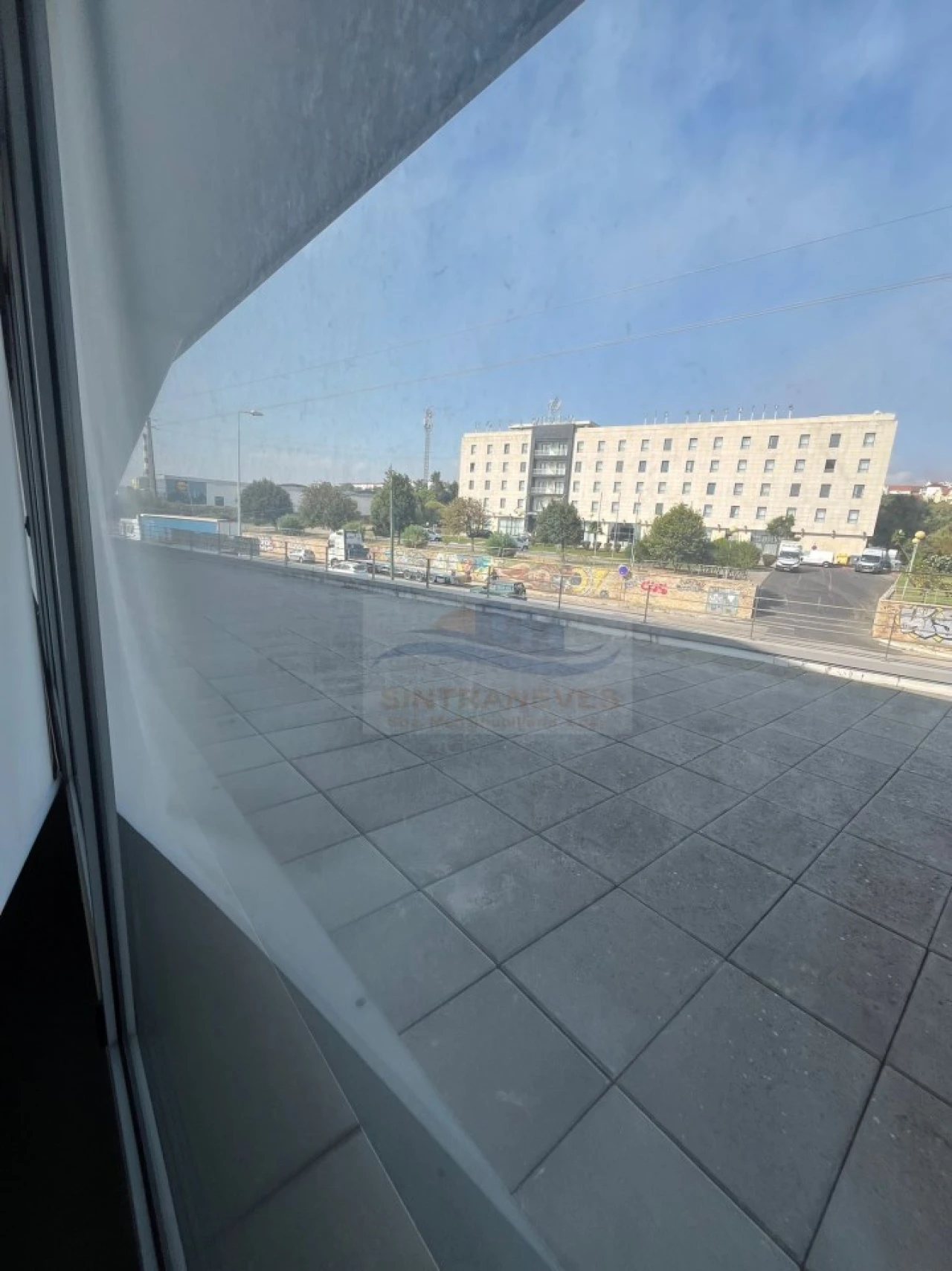 Loja para Arrendamento em Santa Iria de Azoia, São João da Talha e Bobadela Foto 17