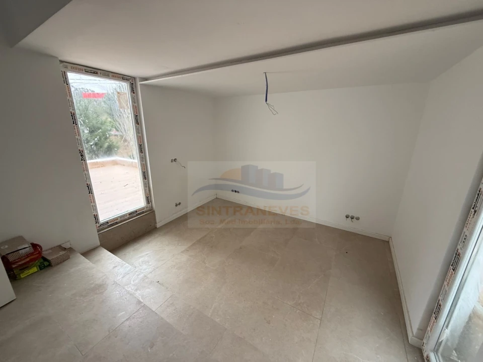 Moradia T4 para Venda em Santa Maria, São Pedro e Matacães Foto 15