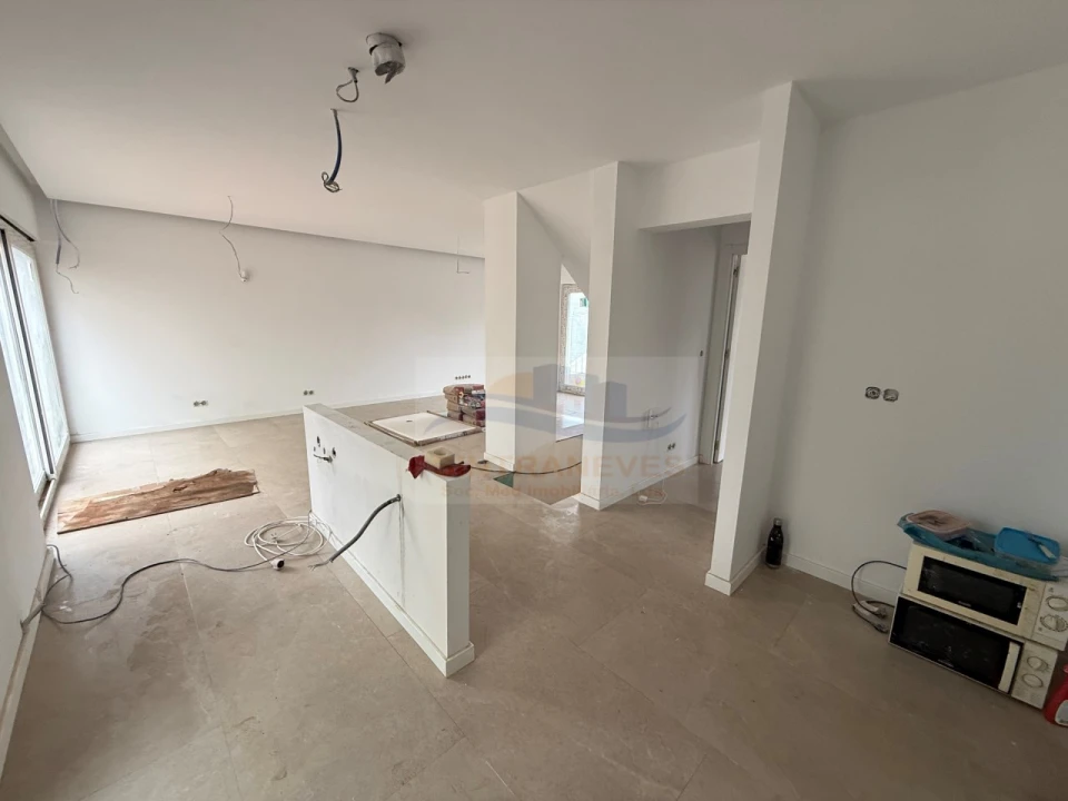 Moradia T4 para Venda em Santa Maria, São Pedro e Matacães Foto 31