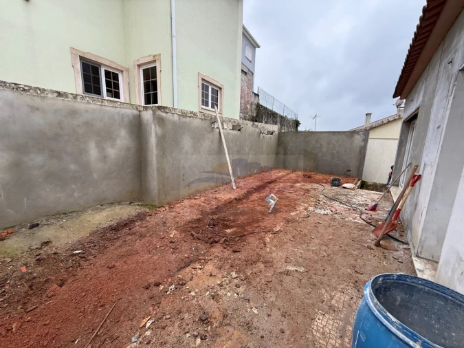 Moradia T4 para Venda em Santa Maria, São Pedro e Matacães Foto 18