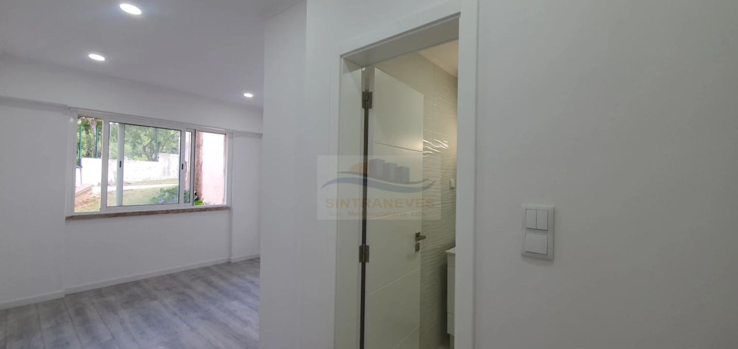 Apartamento T3 para Venda em Águas Livres Foto 8