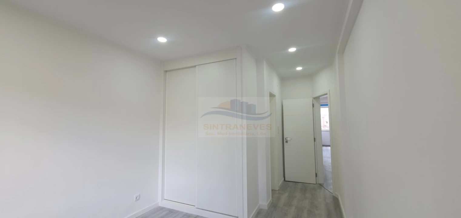 Apartamento T3 para Venda em Águas Livres Foto 10