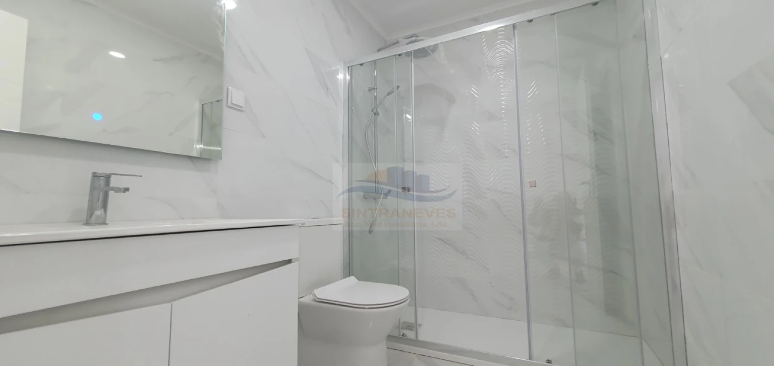 Apartamento T3 para Venda em Águas Livres Foto 13
