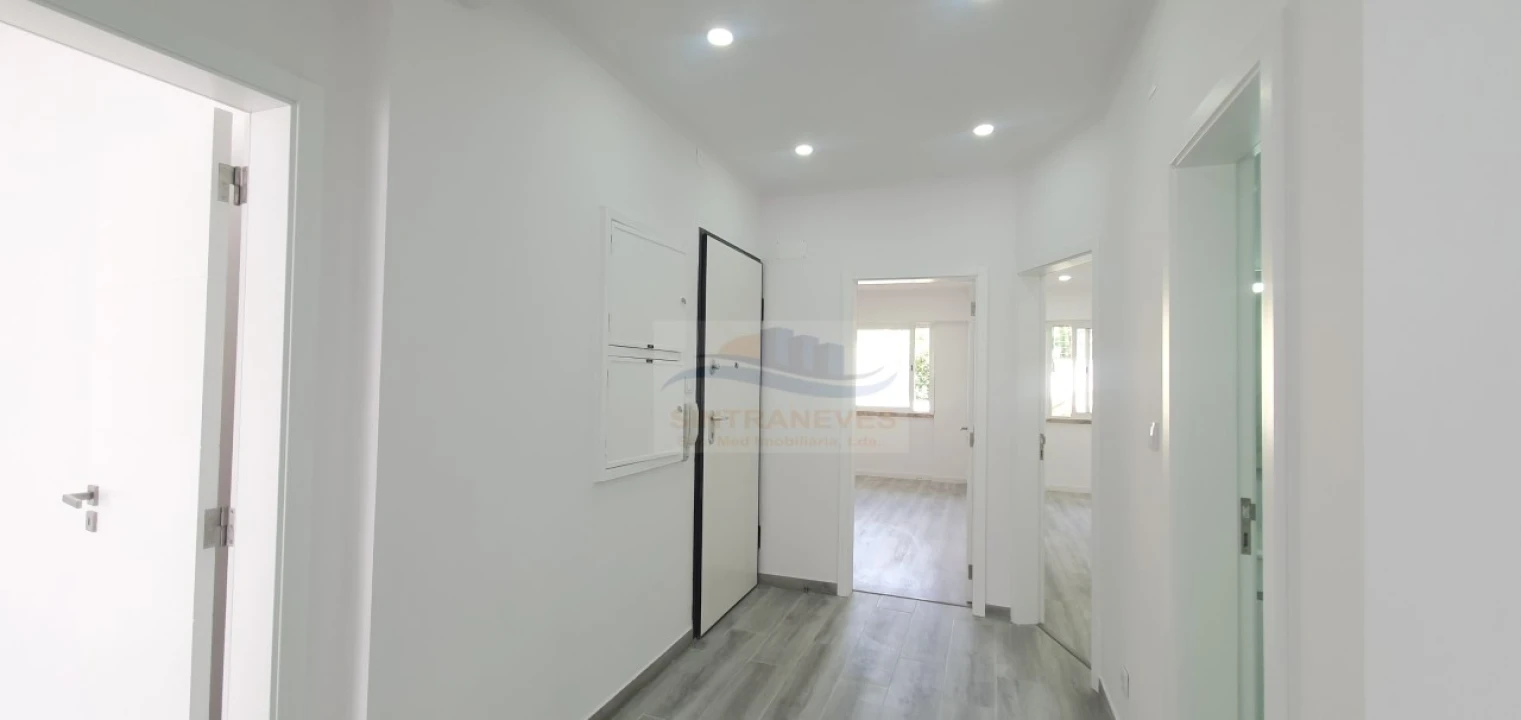 Apartamento T3 para Venda em Águas Livres Foto 14