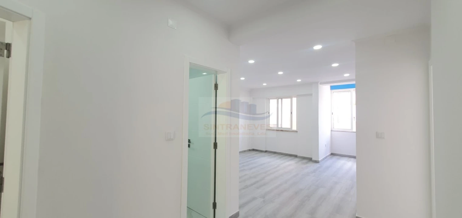 Apartamento T3 para Venda em Águas Livres Foto 15