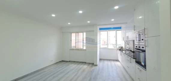 Apartamento T3 para Venda em Águas Livres