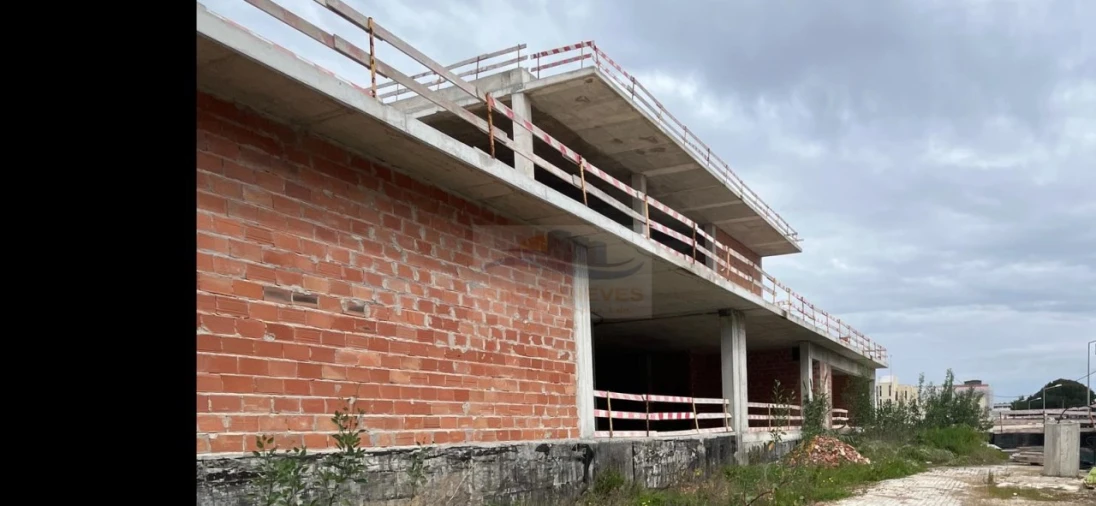 Armazém para Venda em Sacavém e Prior Velho Foto 1