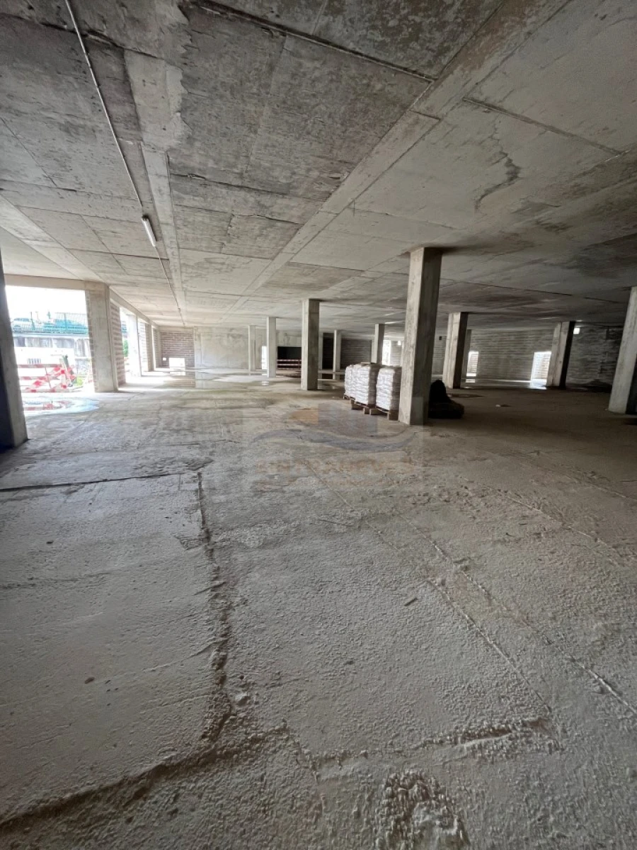 Armazém para Venda em Sacavém e Prior Velho Foto 4