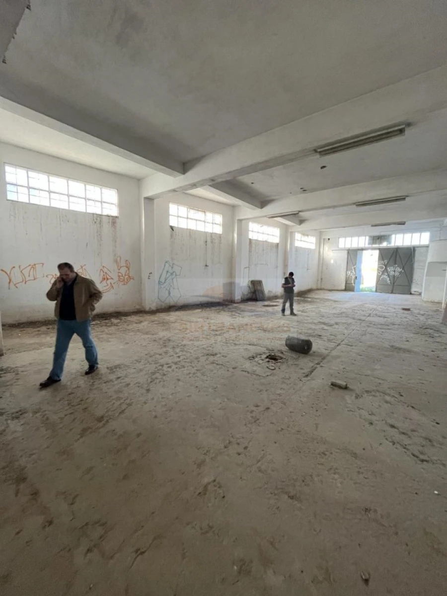 Armazém para Arrendamento em Camarate, Unhos e Apelação Foto 4