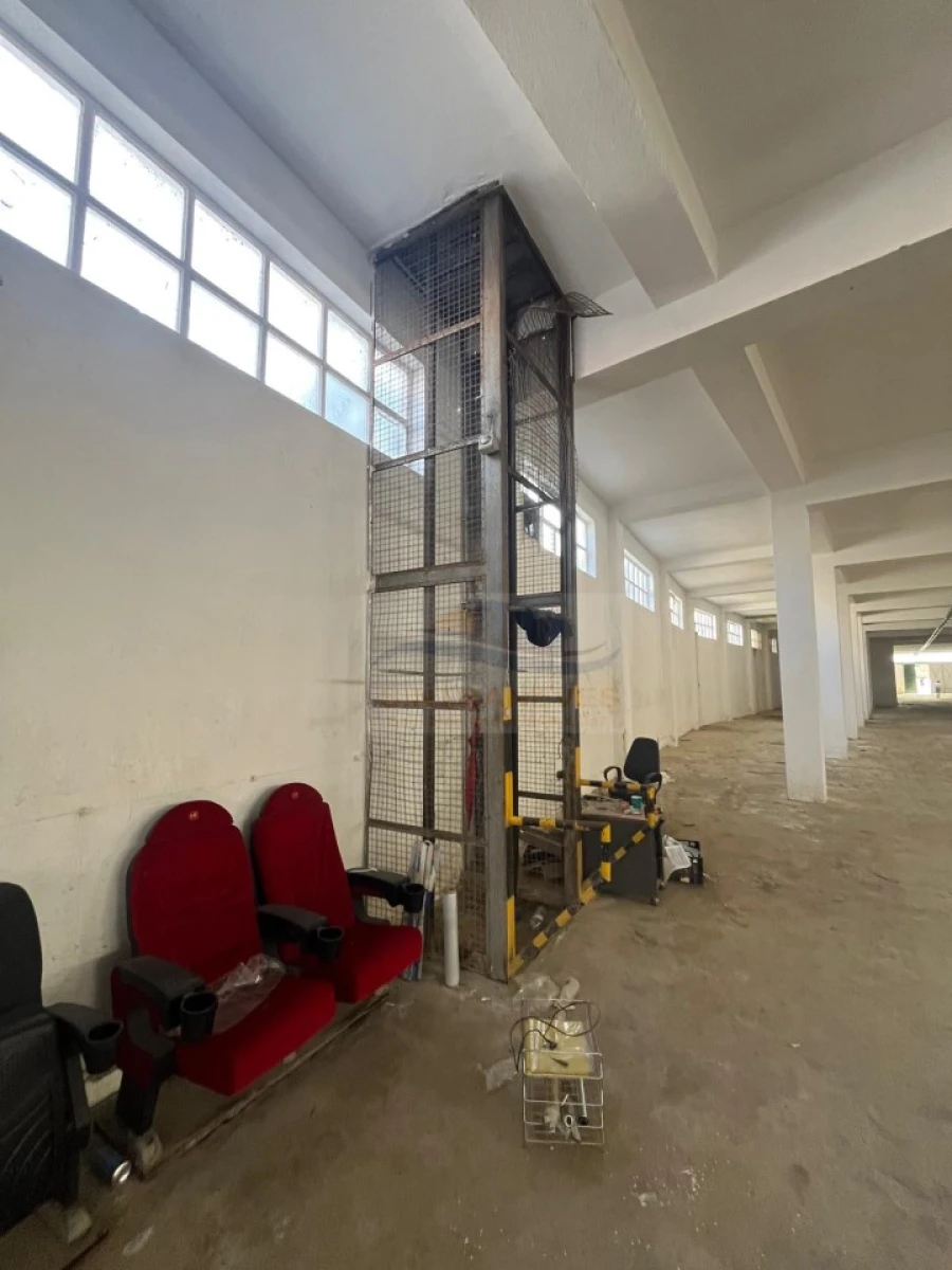 Armazém para Arrendamento em Camarate, Unhos e Apelação Foto 5