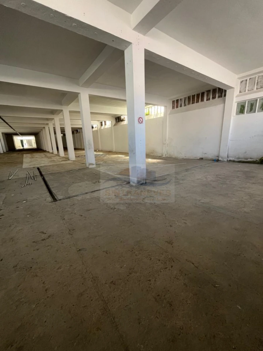 Armazém para Arrendamento em Camarate, Unhos e Apelação Foto 11