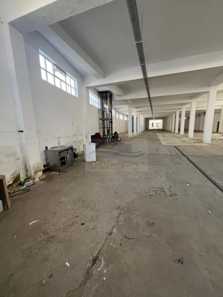 Armazém para Arrendamento em Camarate, Unhos e Apelação Foto 20