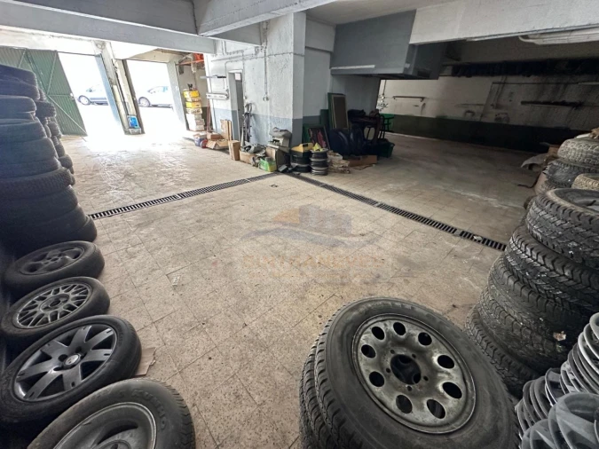 Armazém para Venda em Falagueira-Venda Nova Foto 2