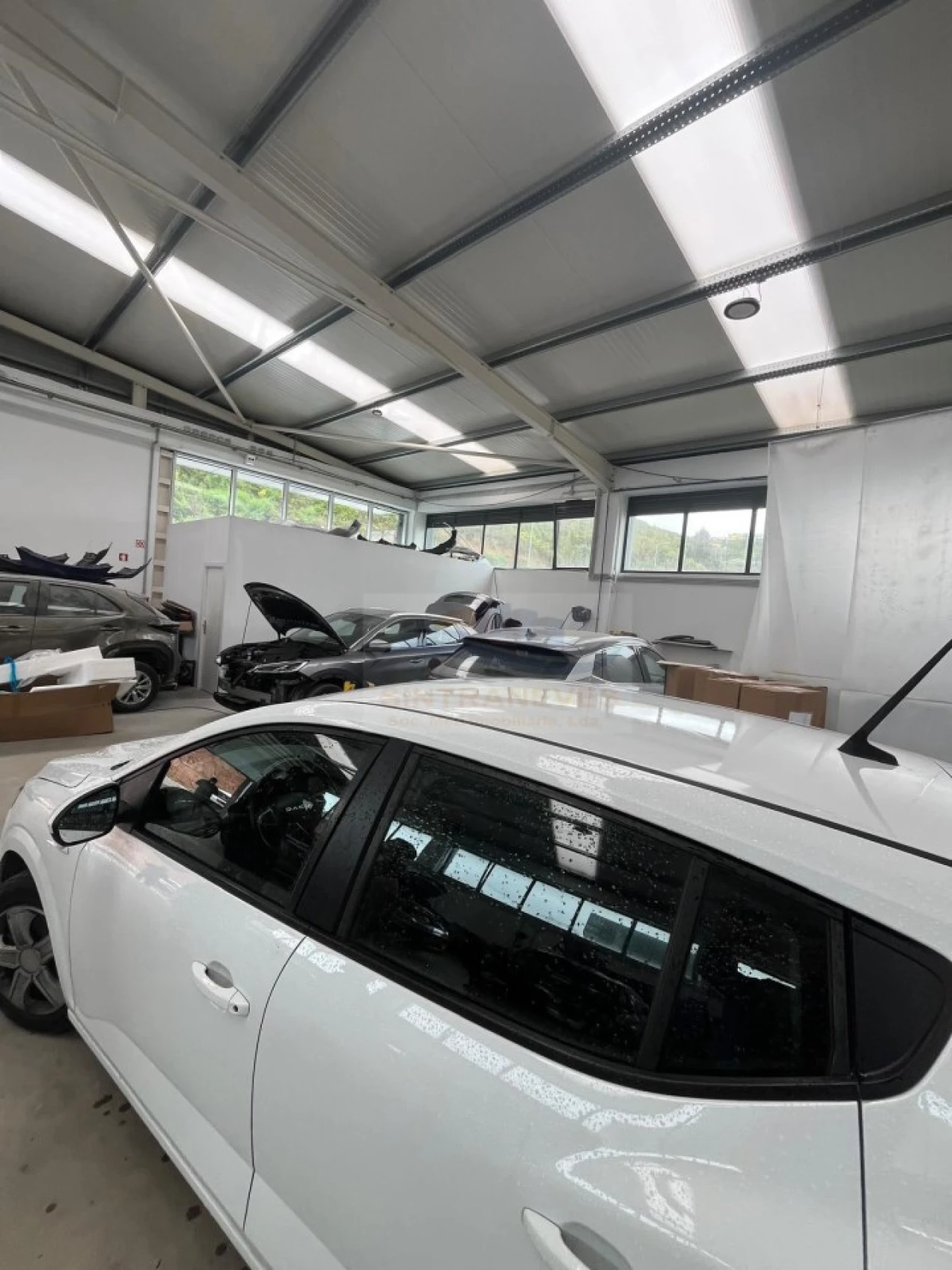 Armazém para Venda em Santo António dos Cavaleiros e Frielas Foto 7