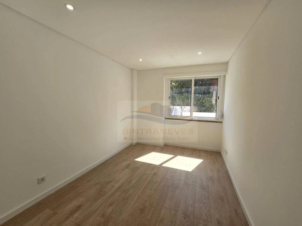 Apartamento T2 para Venda em Mina de Água Foto 6