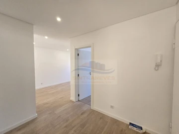Apartamento T2 para Venda em Mina de Água