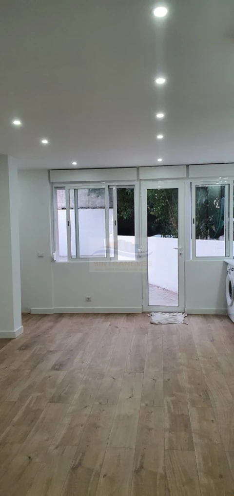 Apartamento T2 para Venda em Mina de Água