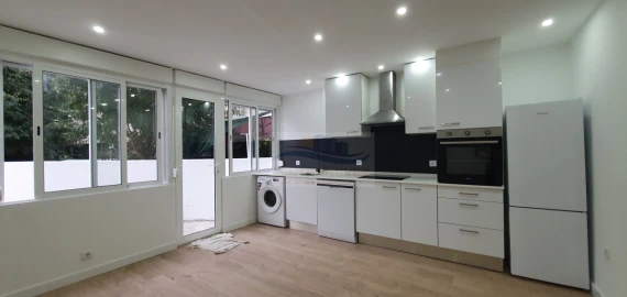 Apartamento T2 para Venda em Mina de Água
