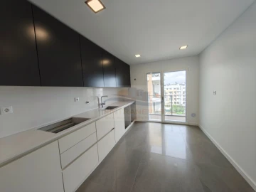 Apartamento T2 para Venda em Carcavelos e Parede
