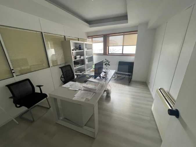 Armazém para Venda em Marvila Foto 3