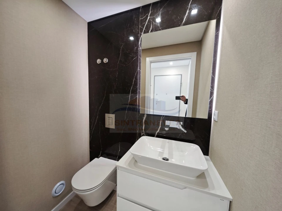 Apartamento T2 para Venda em Carcavelos e Parede Foto 15