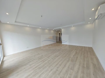 Apartamento T2 para Venda em Carcavelos e Parede