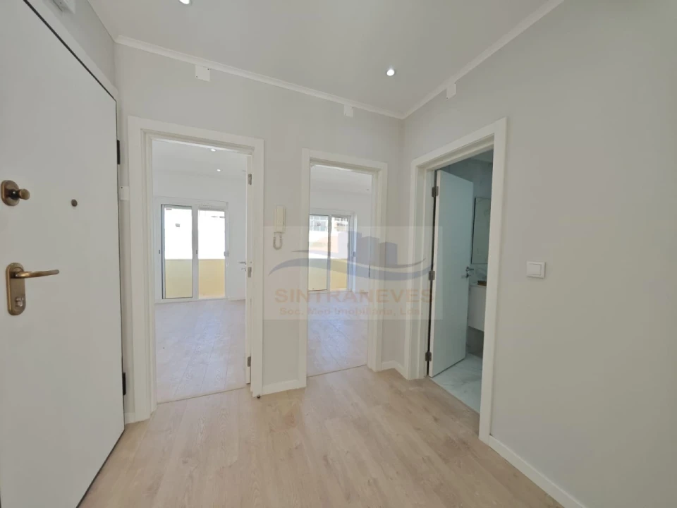 Apartamento T2 para Venda em Mina de Água Foto 1