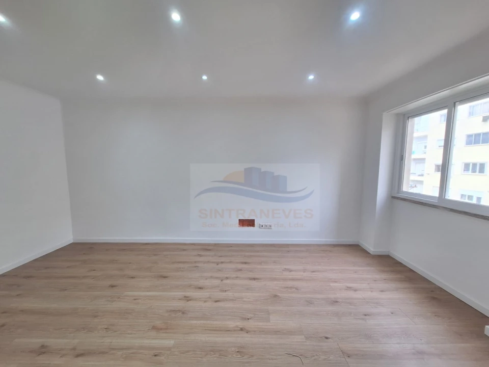 Apartamento T2 para Venda em Mina de Água Foto 11