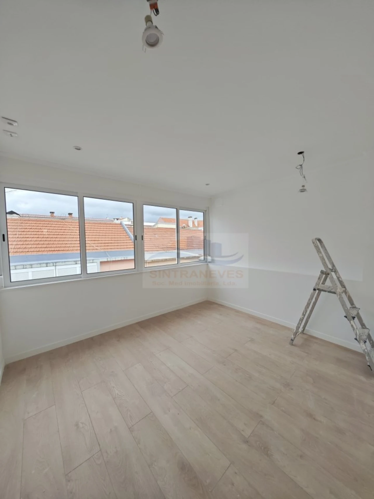 Apartamento T2 para Venda em Mina de Água Foto 14