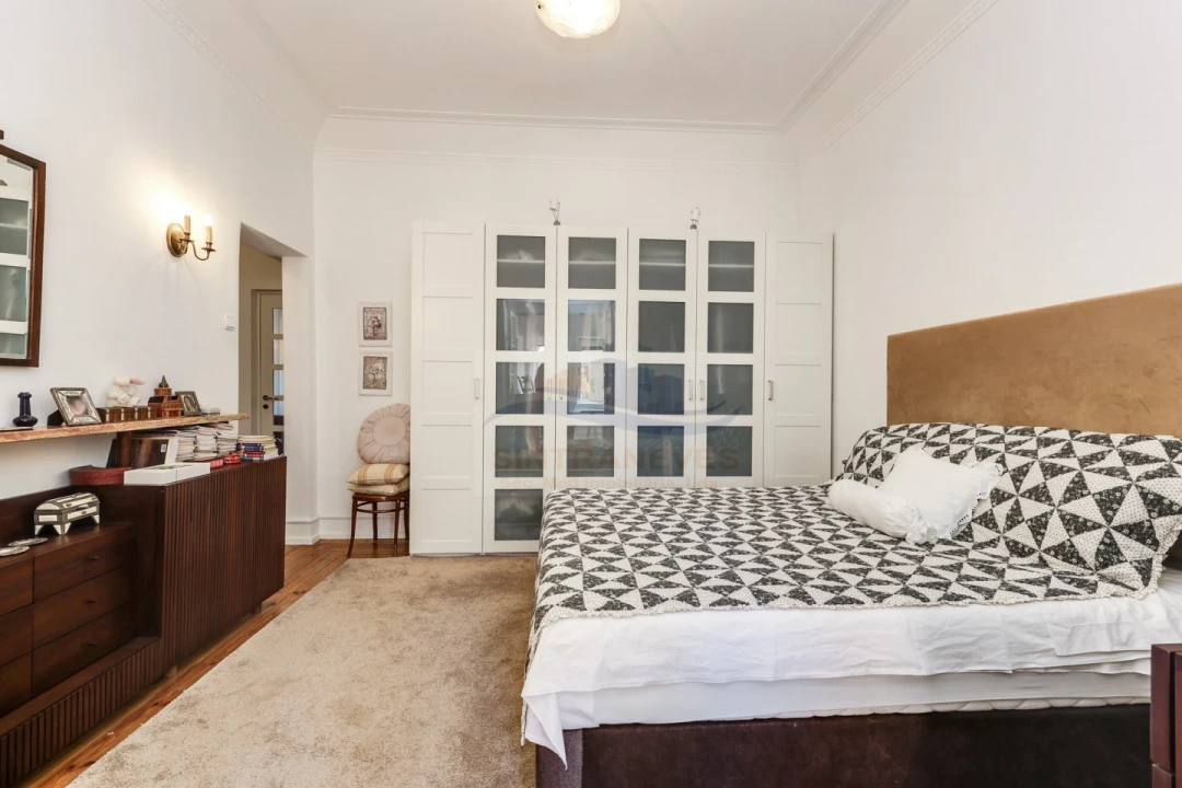 Apartamento T6 para Venda em Areeiro Foto 23