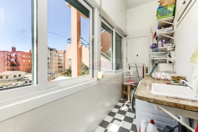 Apartamento T6 para Venda em Areeiro