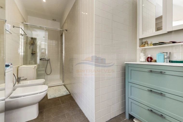 Apartamento T6 para Venda em Areeiro Foto 22