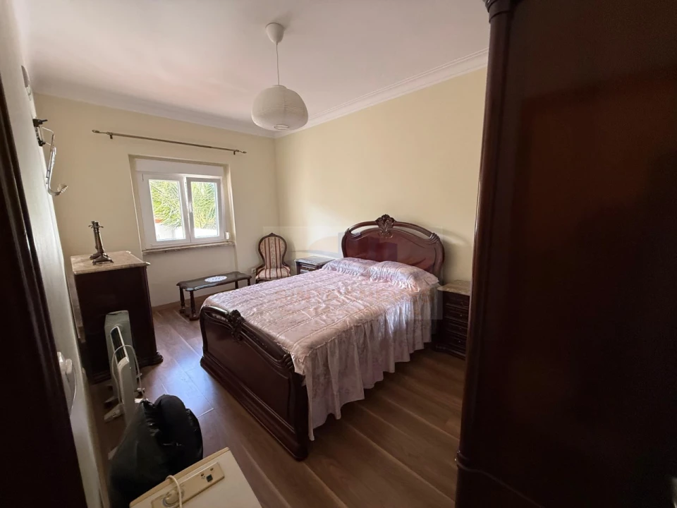 Apartamento T2 para Venda em Venteira Foto 3