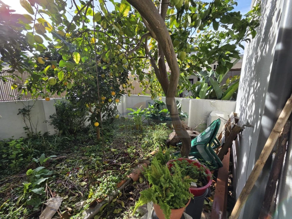 Apartamento T2 para Venda em Venteira Foto 24