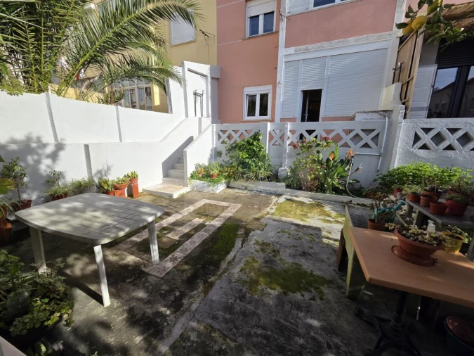 Apartamento T2 para Venda em Venteira Foto 31