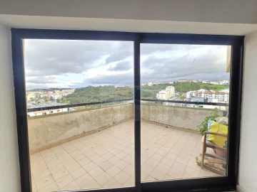 Apartamento T4 para Venda em Marvila, Ribeira Santarém, São Salvador, São Nicolau