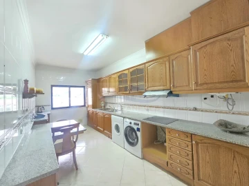 Apartamento T4 para Venda em Marvila, Ribeira Santarém, São Salvador, São Nicolau