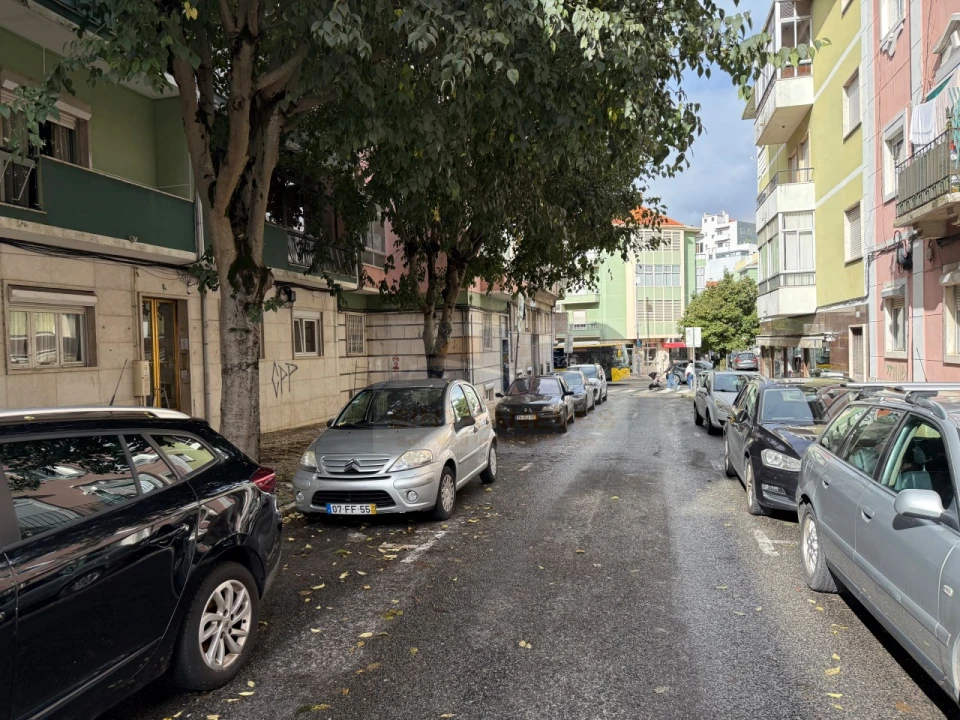 Apartamento T3 para Venda em Venteira Foto 27