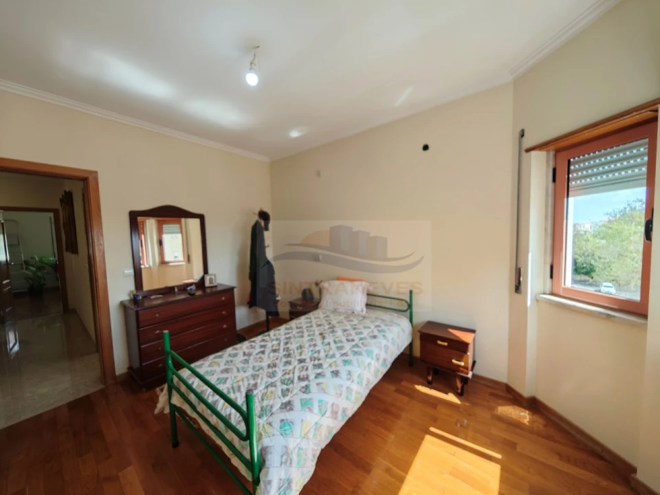 Apartamento T3 para Venda em Ramada e Caneças Foto 9