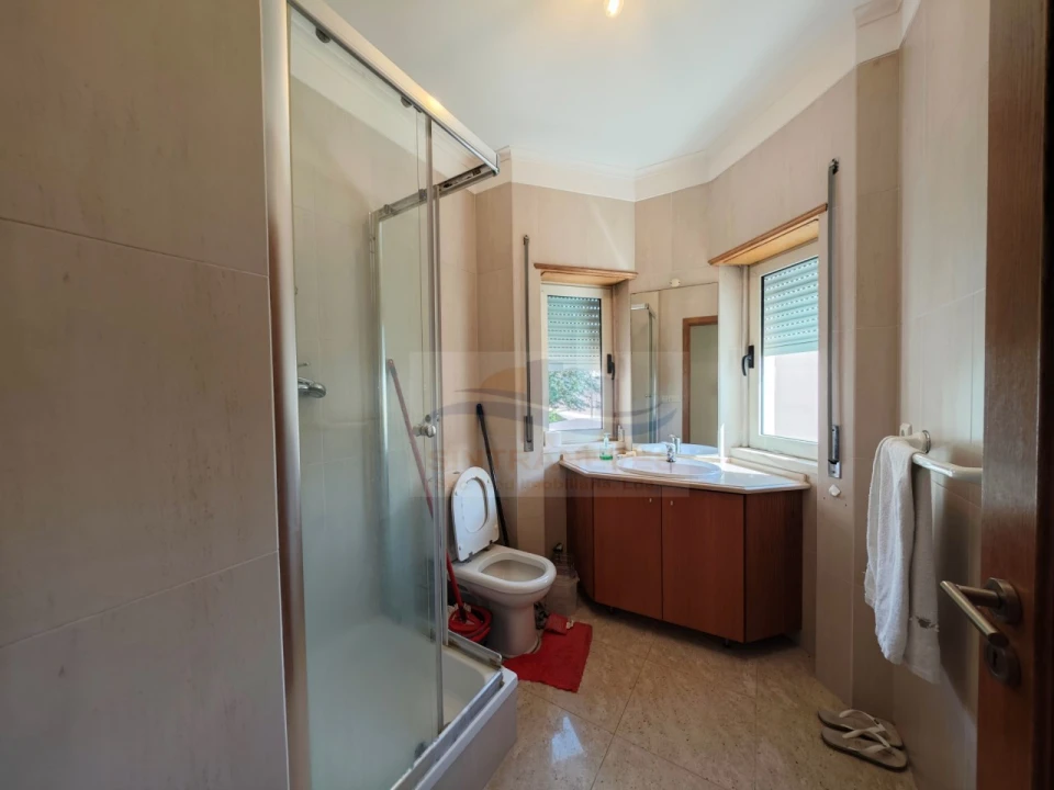 Apartamento T3 para Venda em Ramada e Caneças Foto 11