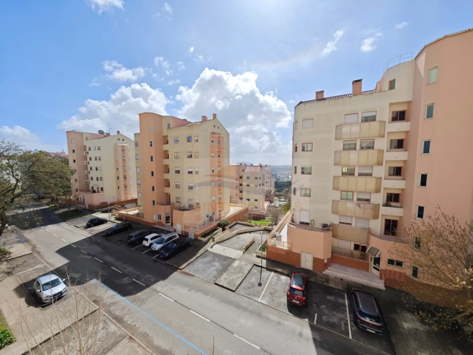 Apartamento T3 para Venda em Ramada e Caneças Foto 19