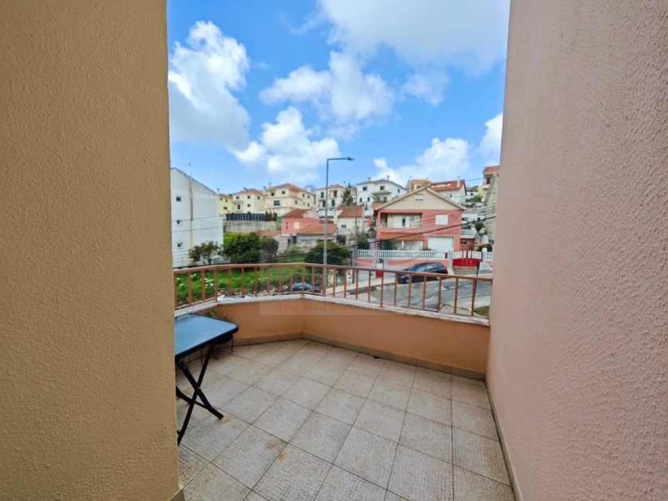 Apartamento T3 para Venda em Ramada e Caneças Foto 22