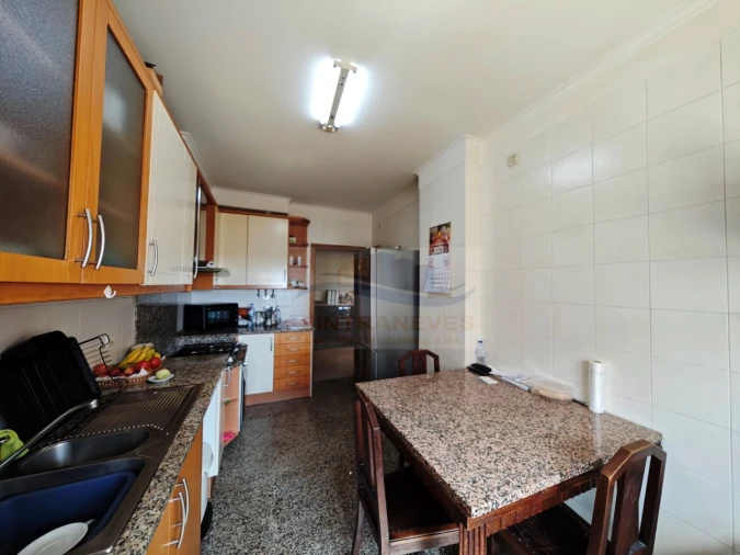 Apartamento T3 para Venda em Ramada e Caneças Foto 4
