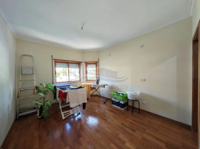 Apartamento T3 para Venda em Ramada e Caneças Foto 13