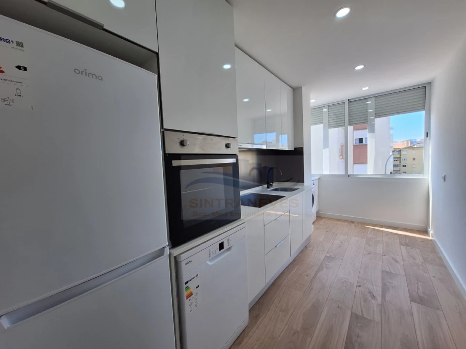 Apartamento T3 para Venda em Falagueira-Venda Nova Foto 4