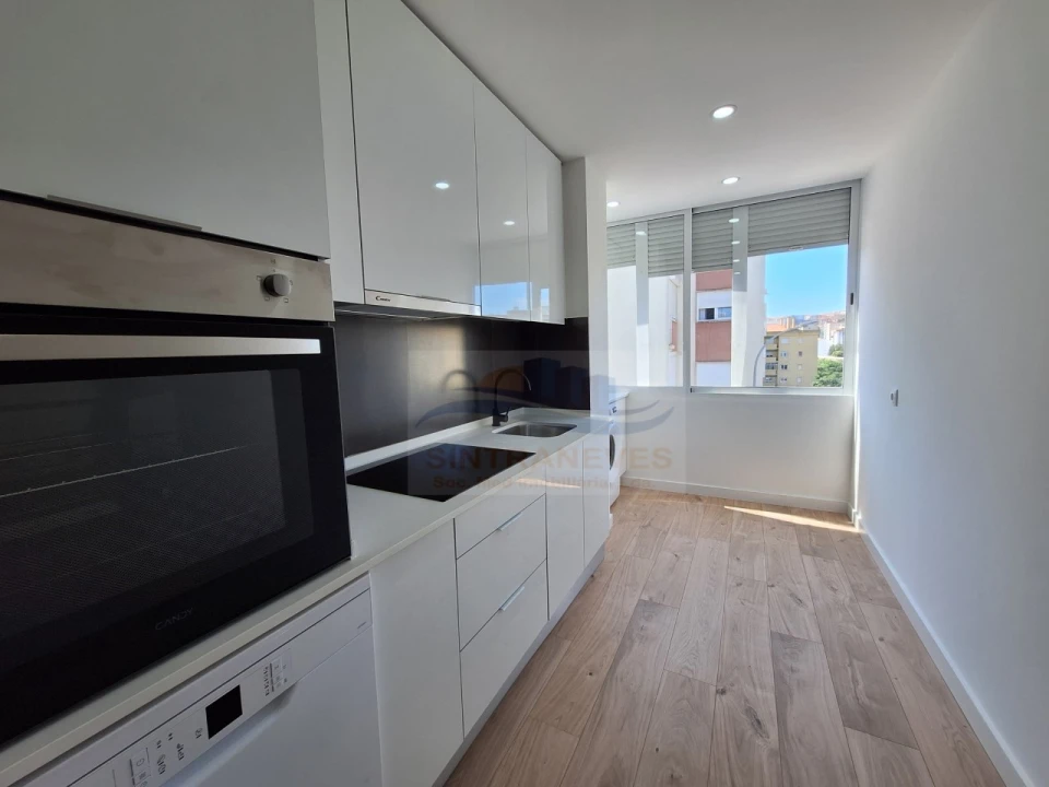 Apartamento T3 para Venda em Falagueira-Venda Nova Foto 5