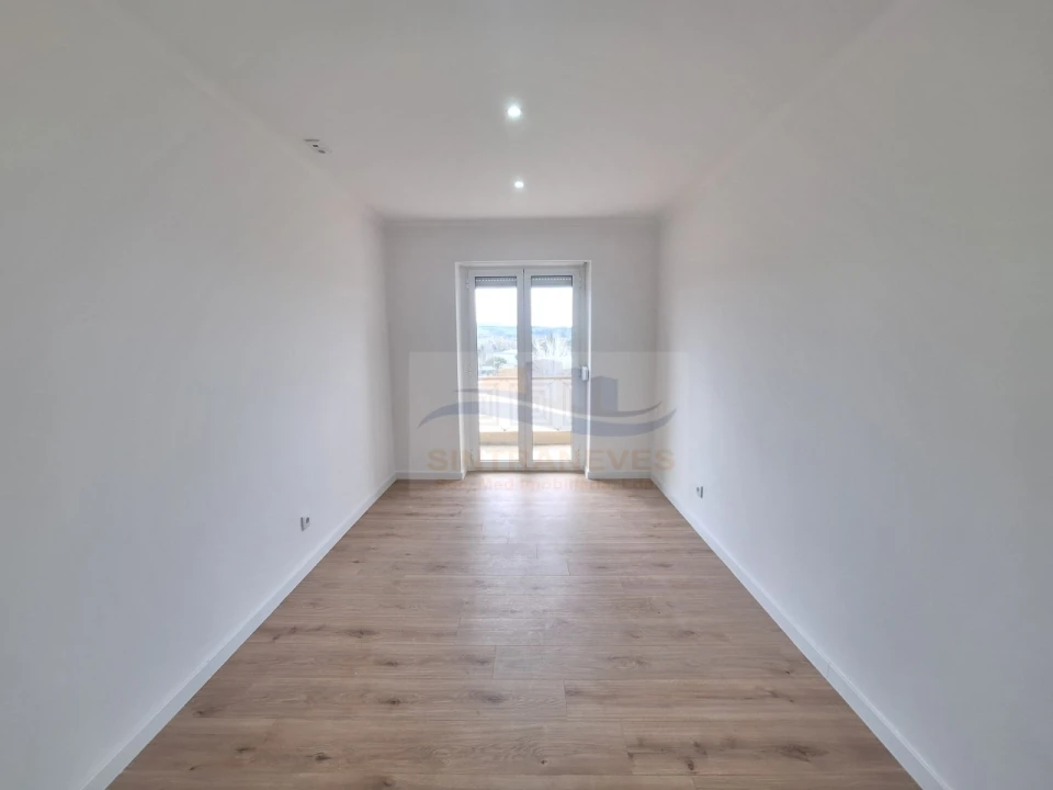 Apartamento T3 para Venda em Queluz e Belas Foto 11