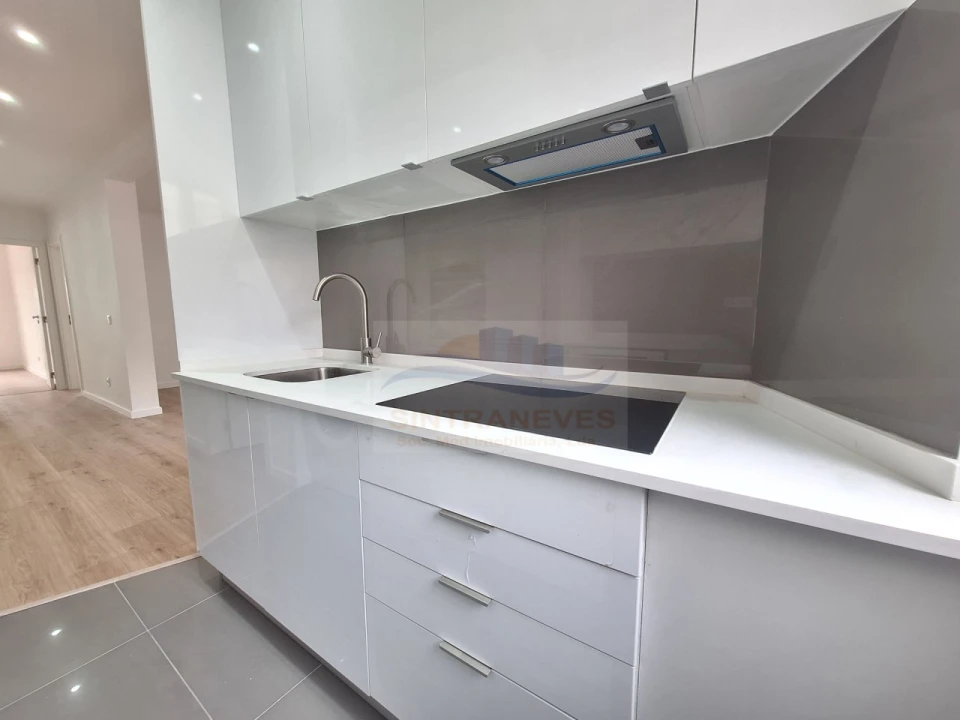 Apartamento T3 para Venda em Queluz e Belas Foto 22