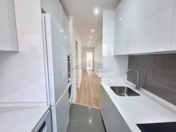 Apartamento T3 para Venda em Queluz e Belas